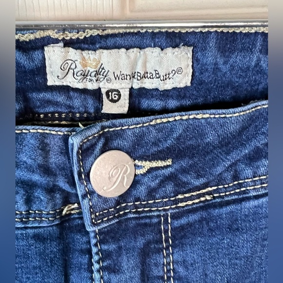 Royalty Want a Betta Butt Blue Denim Jeans Shorts - Picture 2 of 6
